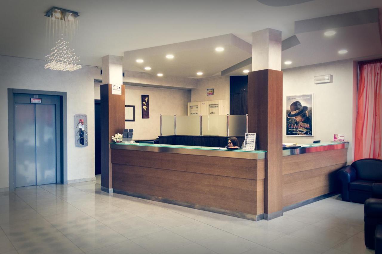 Hotel Don Camillo بريشيلّو المظهر الخارجي الصورة